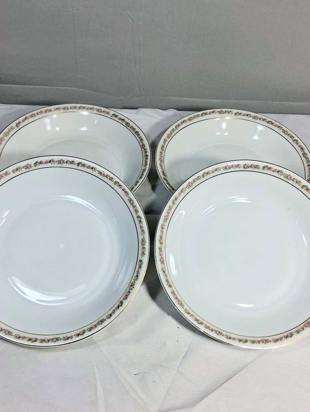 Set Of 4 Hermann Ohme Early 1900's Pink Garlands and Gold Trim Soup/Cereal Bowls